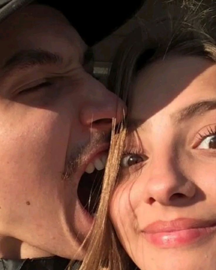 Couple strengthening relationship